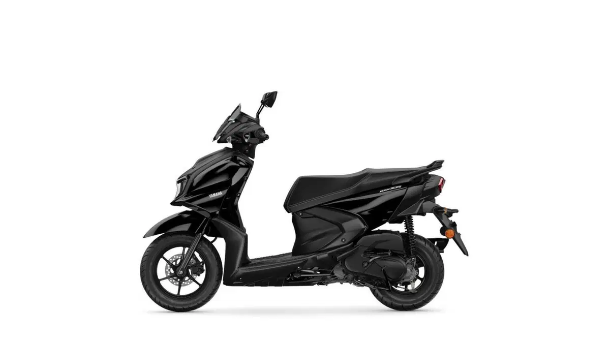 EICMA 2023: Yamaha lancia lo scooter RayZR (10)