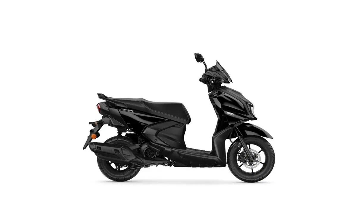 EICMA 2023: Yamaha lancia lo scooter RayZR (12)