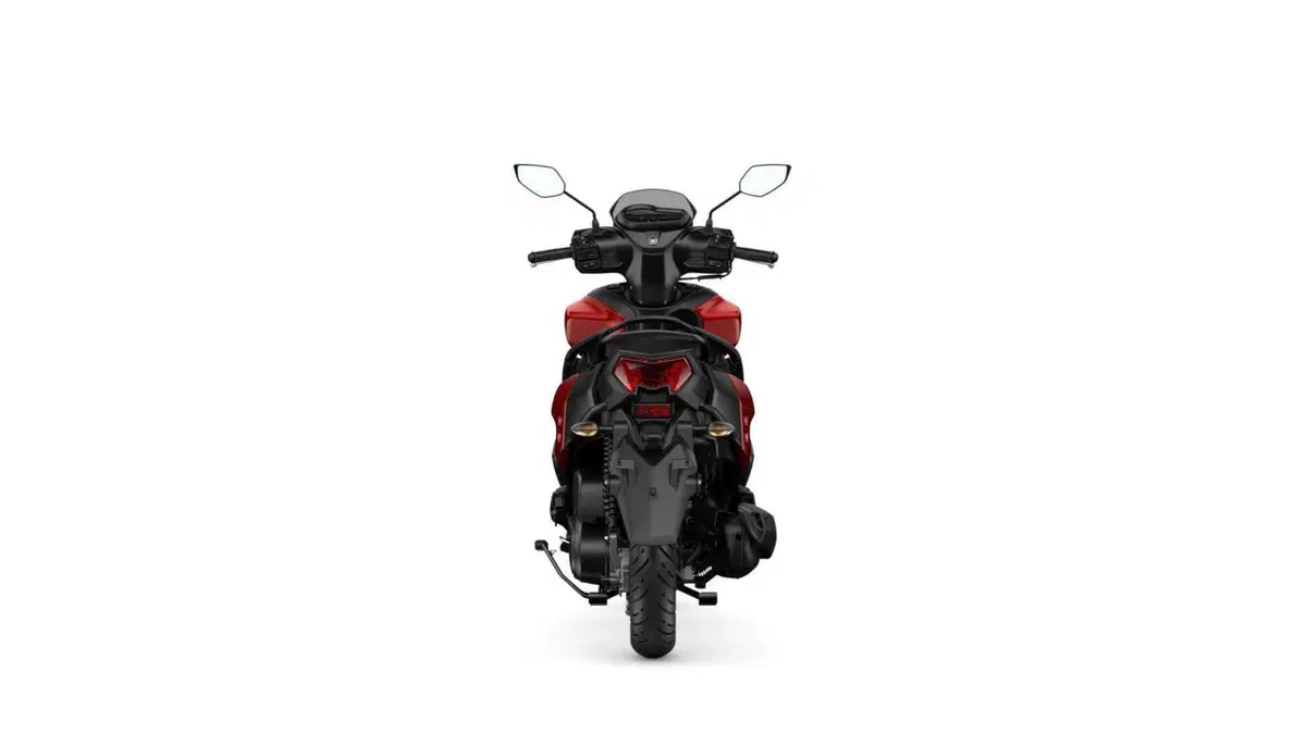 EICMA 2023: Yamaha lancia lo scooter RayZR (15)