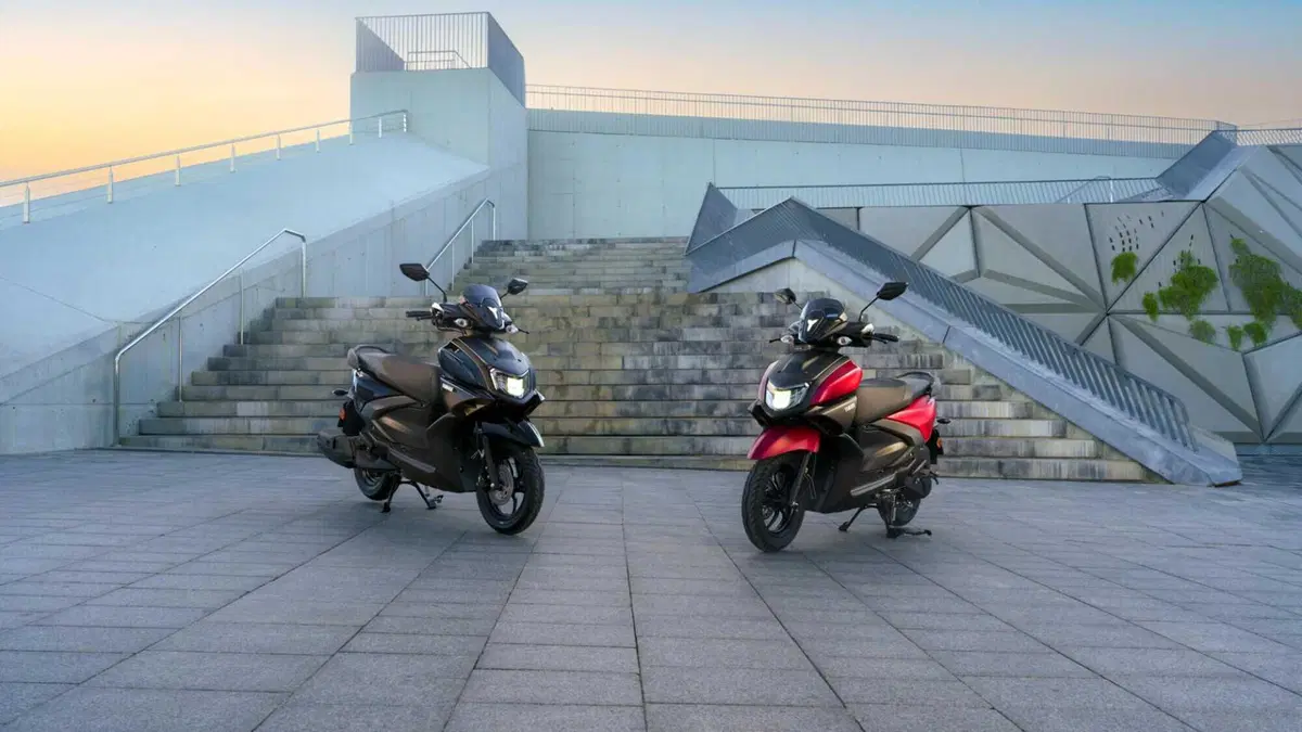 EICMA 2023: Yamaha lancia lo scooter RayZR (18)