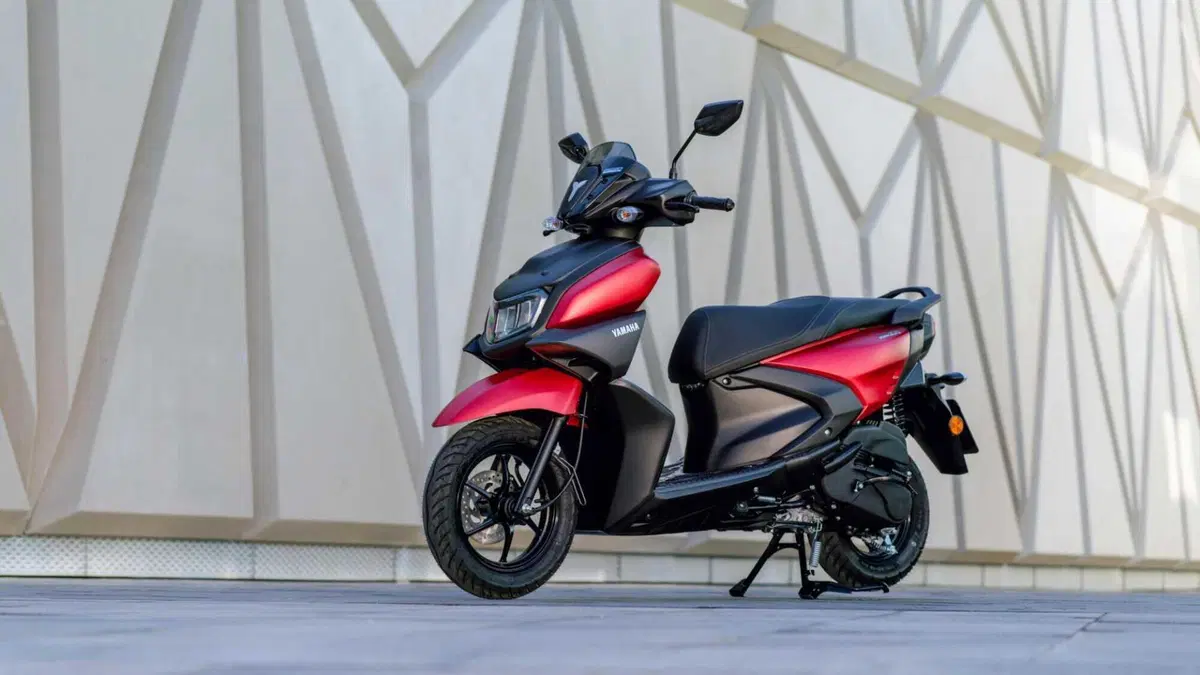 EICMA 2023: Yamaha lancia lo scooter RayZR (23)
