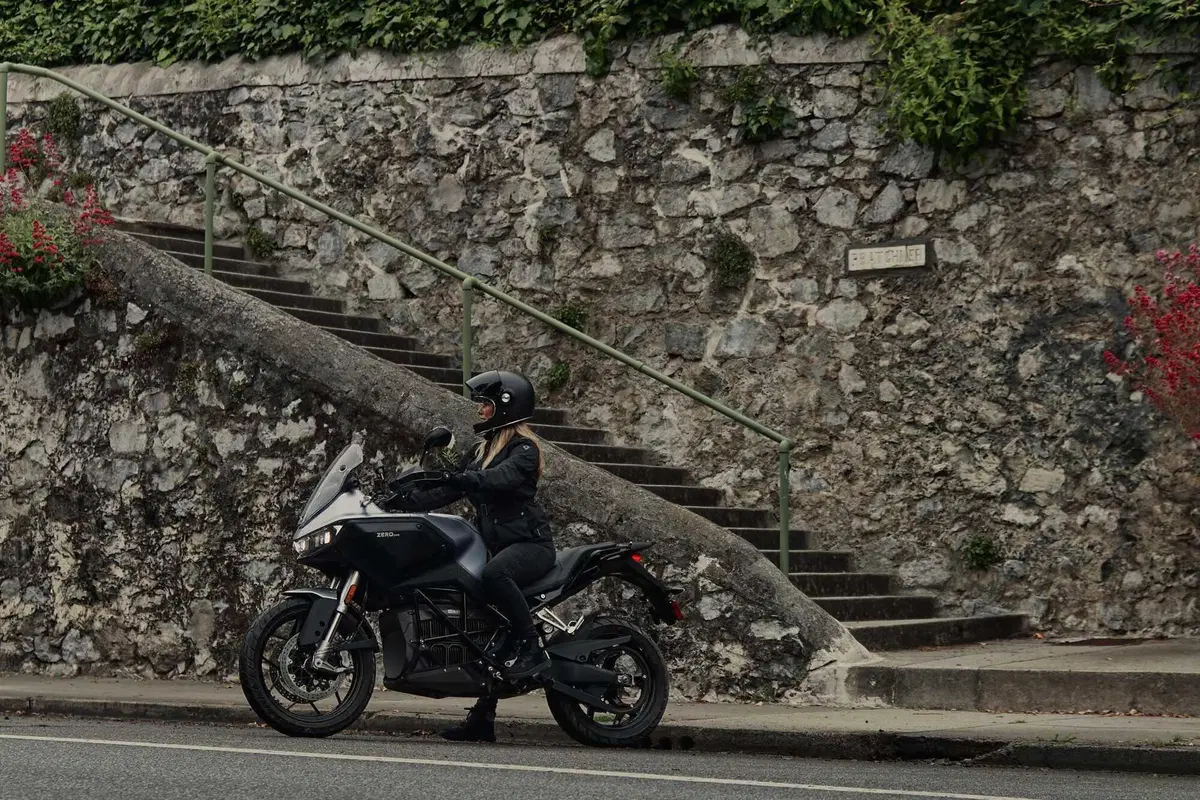 Zero Motorcycles nuova gamma 2024 (2)