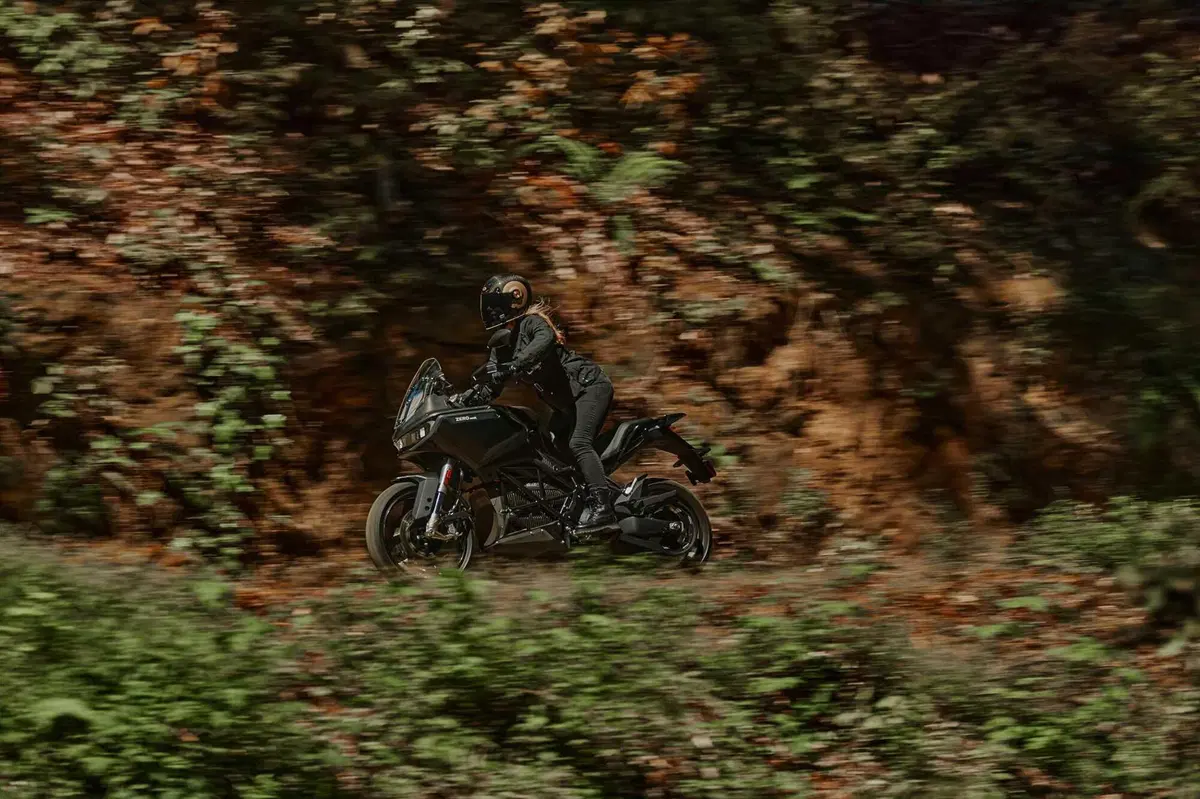 Zero Motorcycles nuova gamma 2024 (5)
