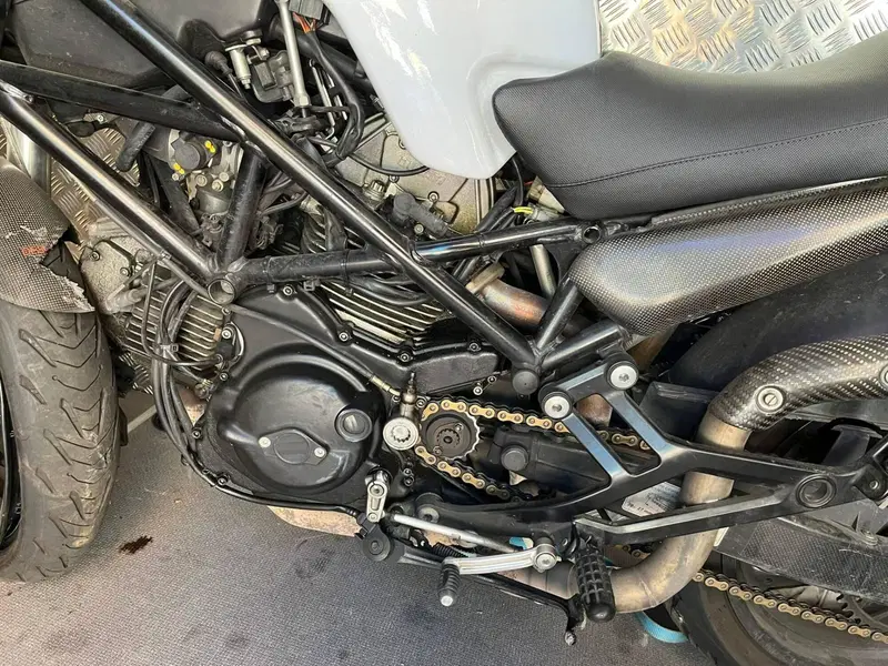 Ducati Monster 695 (2006 - 08) (4)