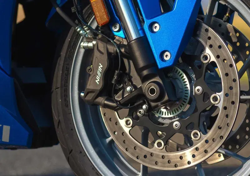 Suzuki GSX-8R GSX-8R (2024 - 26) (14)