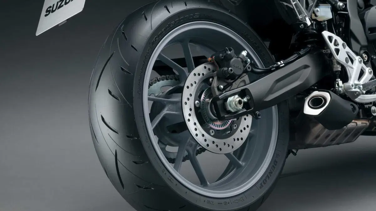 Suzuki GSX-8R GSX-8R (2024 - 26) (19)