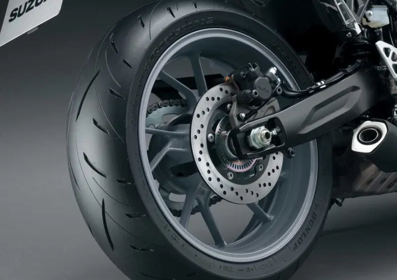 Suzuki GSX-8R GSX-8R (2024 - 26) (19)