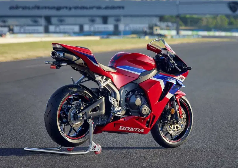 Honda CBR 600 RR CBR 600 RR (2024 - 26) (7)