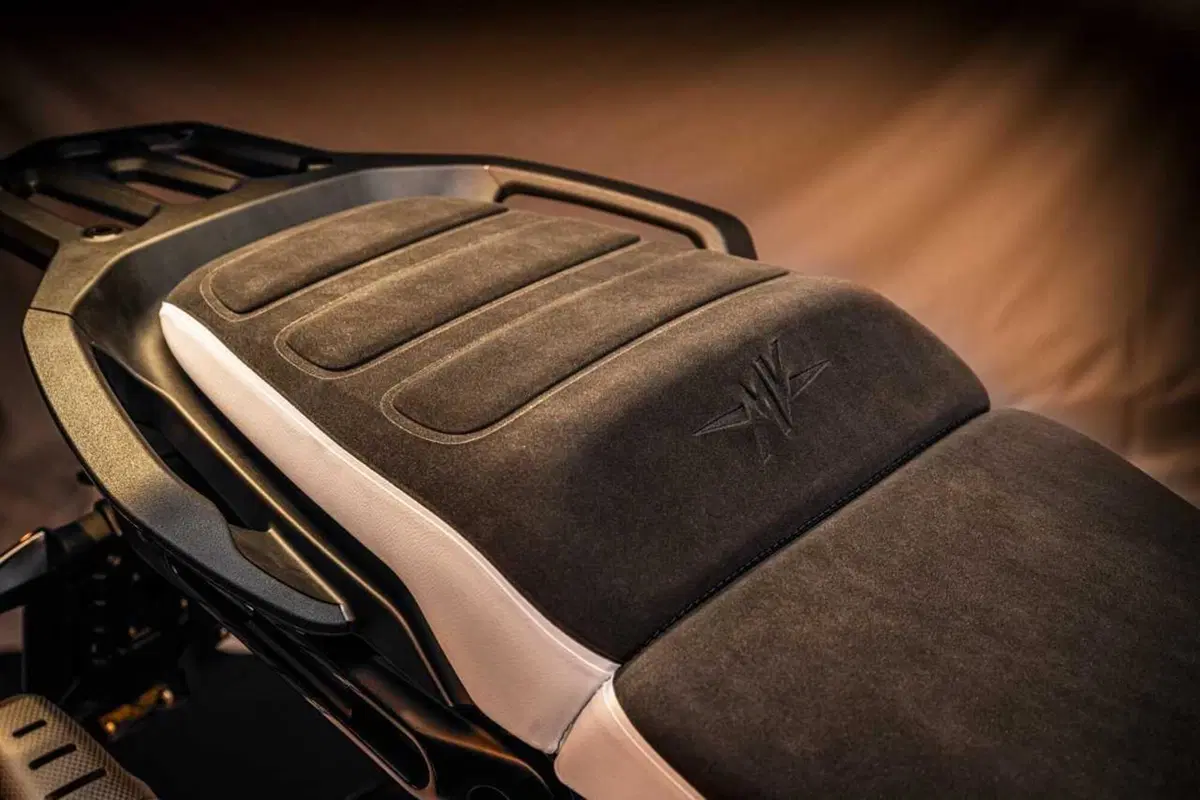 Eicma 2023: MV Agusta inaugura il fuoristrada di lusso con la LXP Orioli (11)