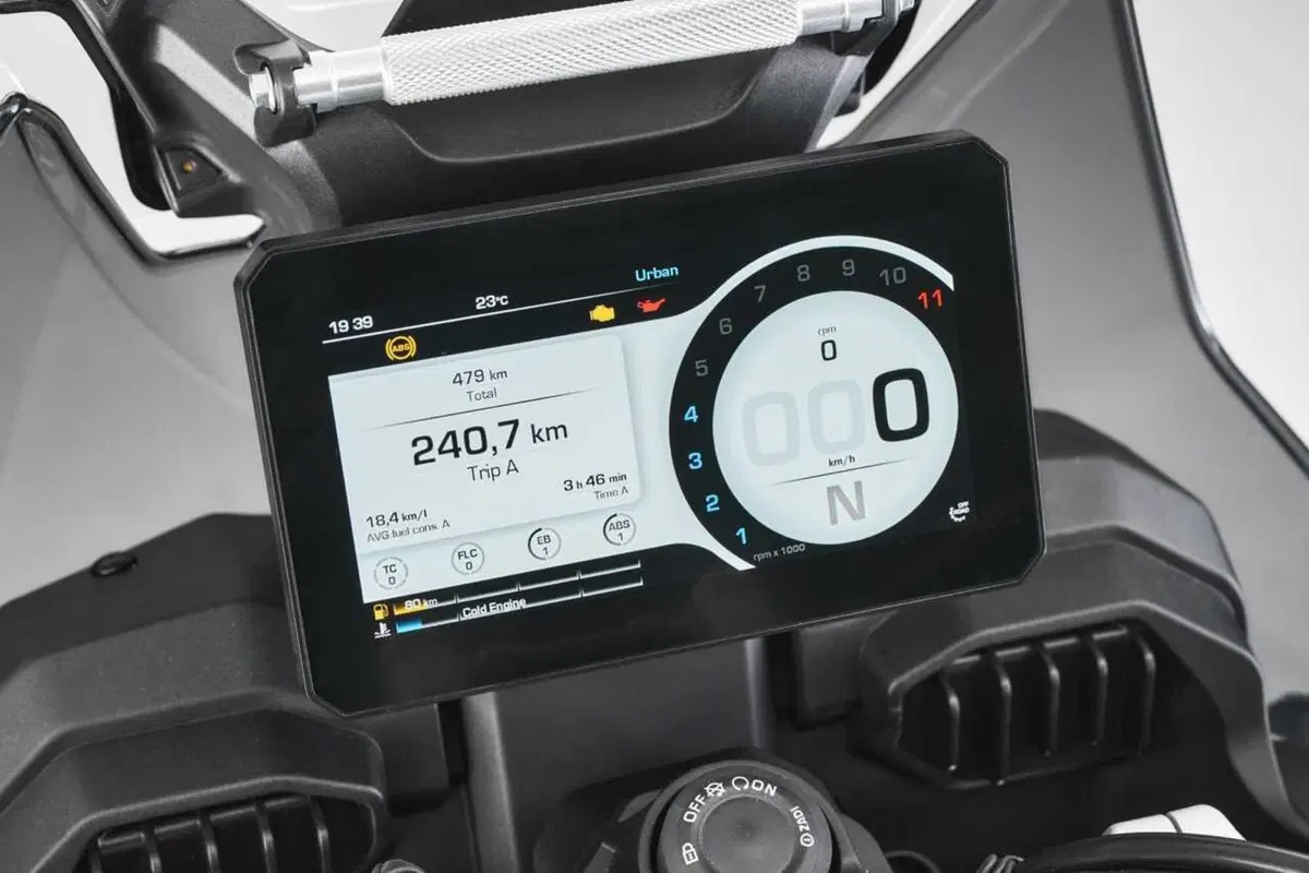 Eicma 2023: MV Agusta inaugura il fuoristrada di lusso con la LXP Orioli (32)
