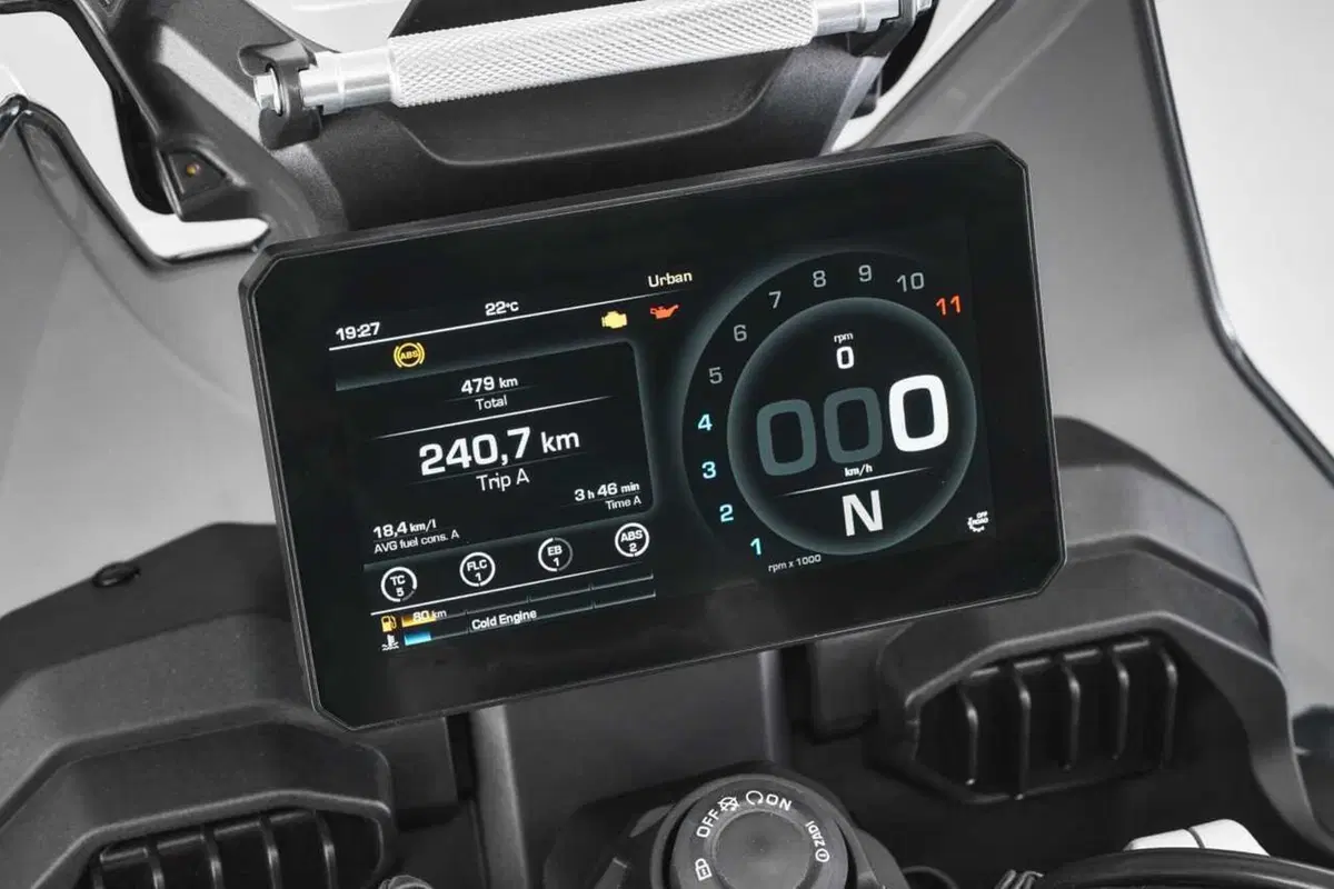 Eicma 2023: MV Agusta inaugura il fuoristrada di lusso con la LXP Orioli (34)