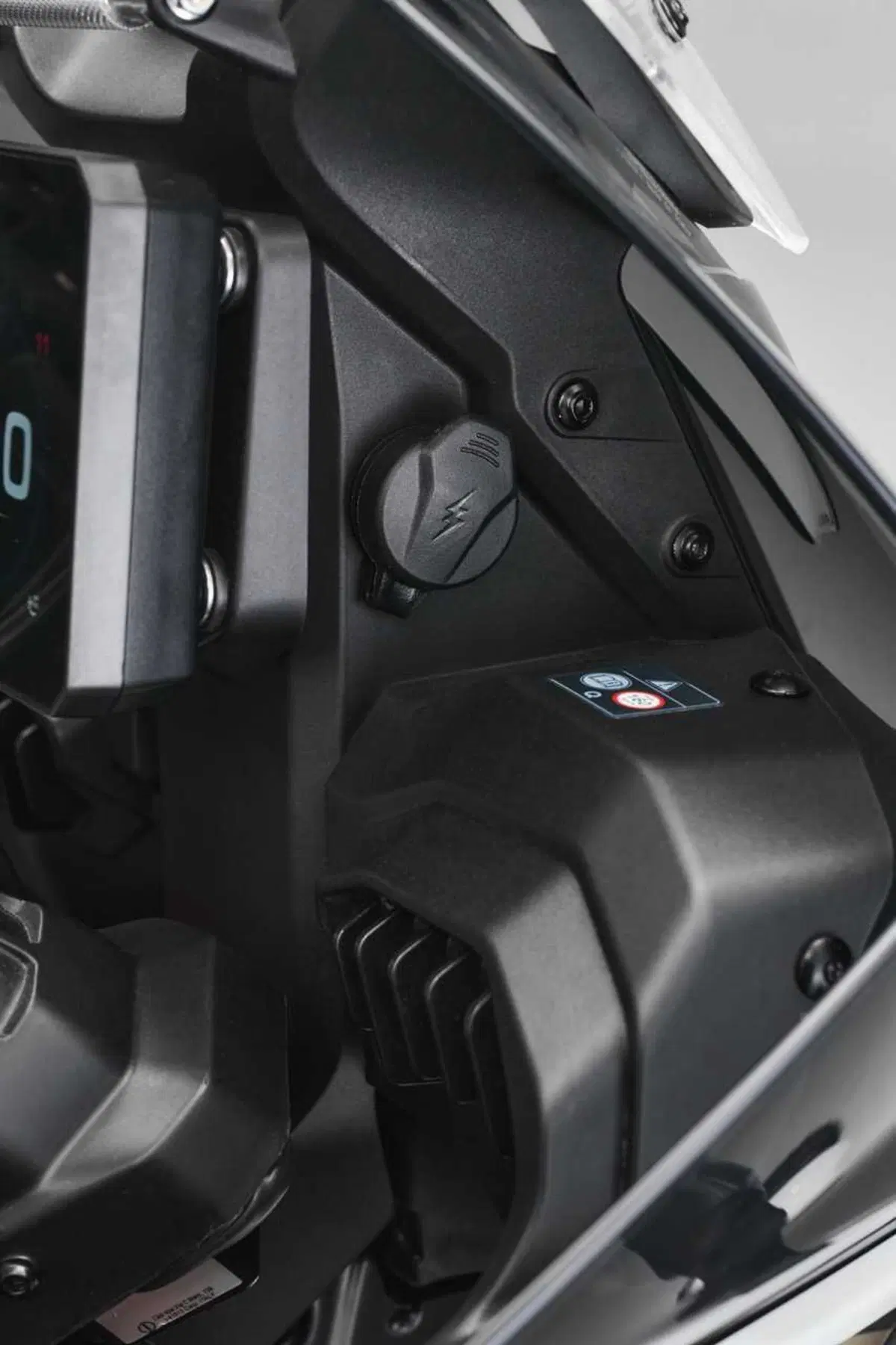 Eicma 2023: MV Agusta inaugura il fuoristrada di lusso con la LXP Orioli (51)