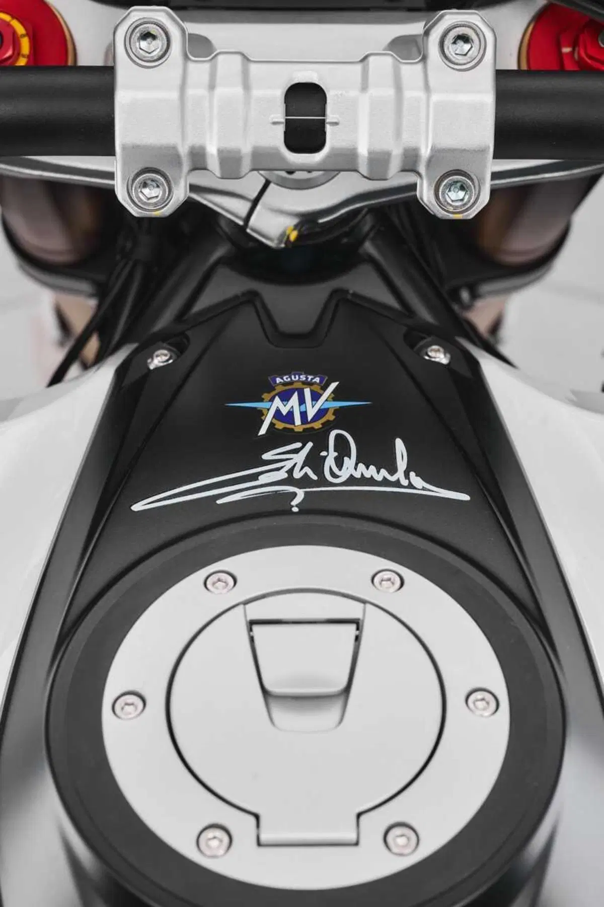 Eicma 2023: MV Agusta inaugura il fuoristrada di lusso con la LXP Orioli (76)
