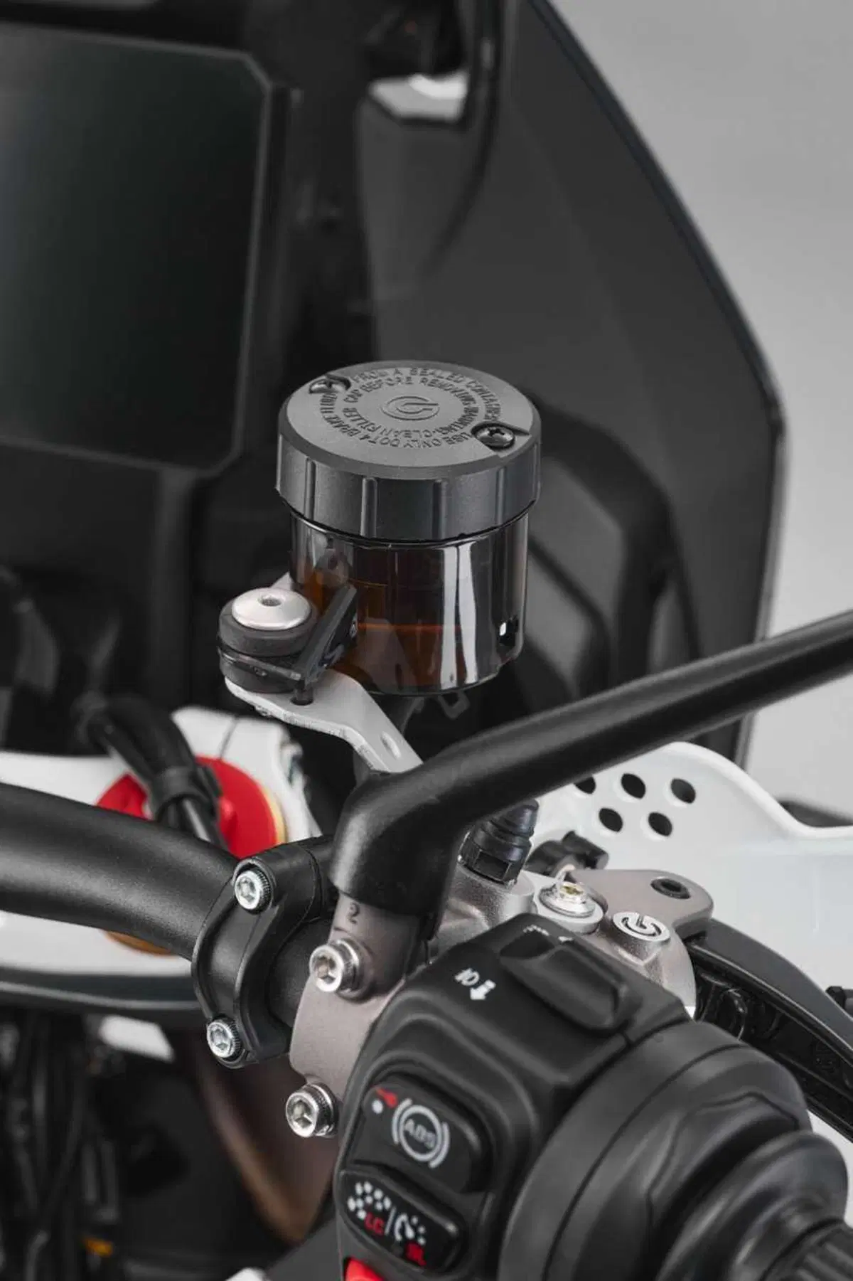 Eicma 2023: MV Agusta inaugura il fuoristrada di lusso con la LXP Orioli (78)