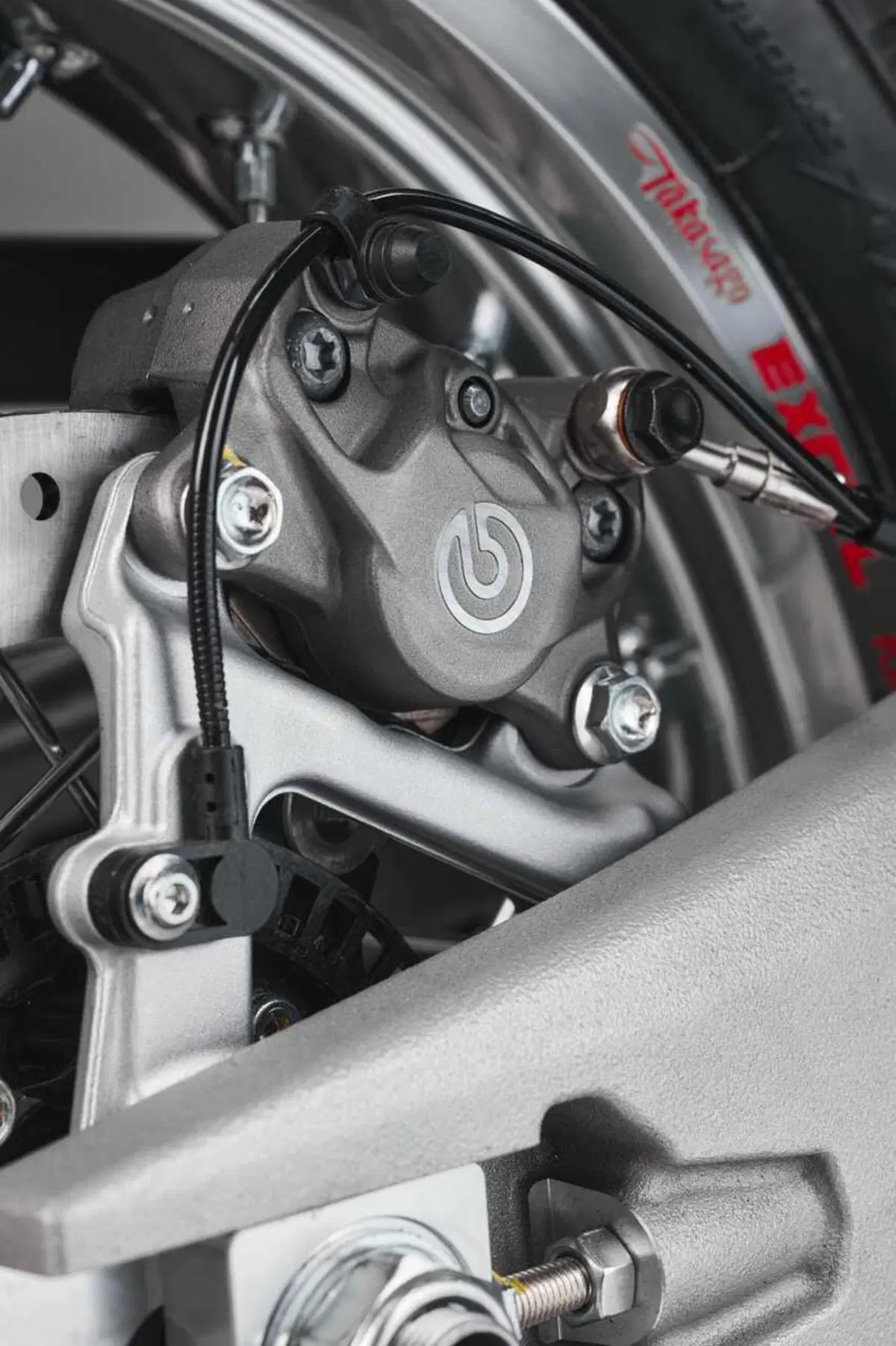 Eicma 2023: MV Agusta inaugura il fuoristrada di lusso con la LXP Orioli (119)