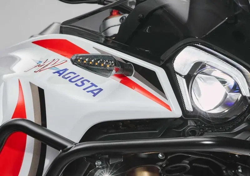 MV Agusta LXP LXP Orioli (2024 - 26) (17)