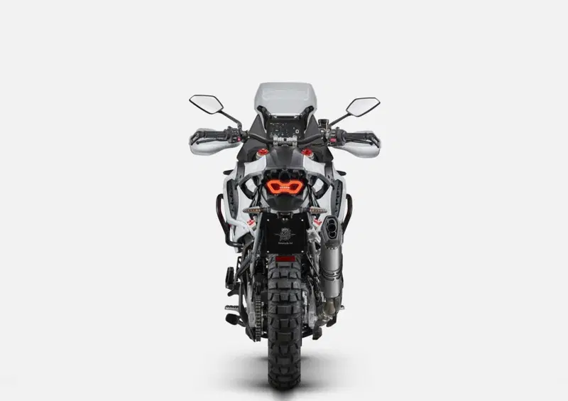 MV Agusta LXP LXP Orioli (2024 - 26) (4)
