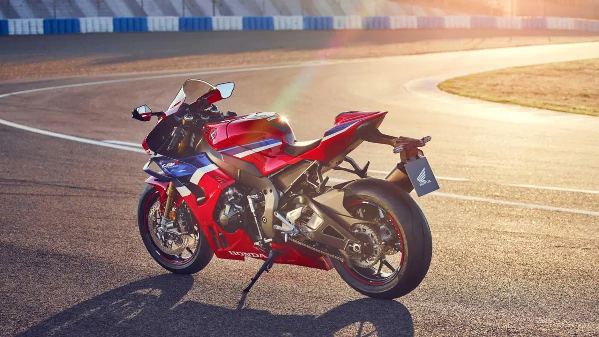 Honda CBR 1000 RR CBR 1000 RR-R Fireblade SP (2024 - 26) (7)