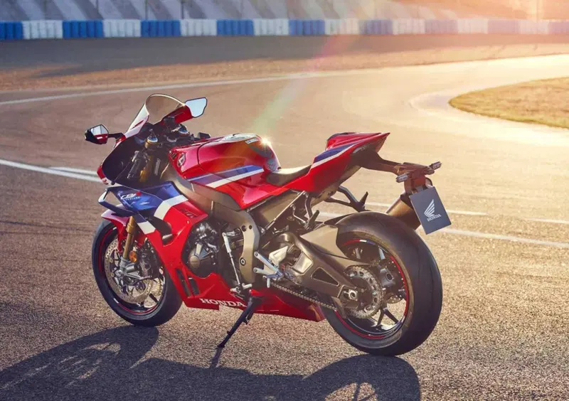 Honda CBR 1000 RR CBR 1000 RR-R Fireblade SP (2024 - 26) (7)