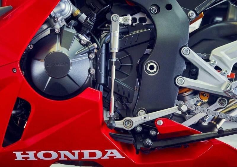 Honda CBR 1000 RR CBR 1000 RR-R Fireblade SP (2024) (11)