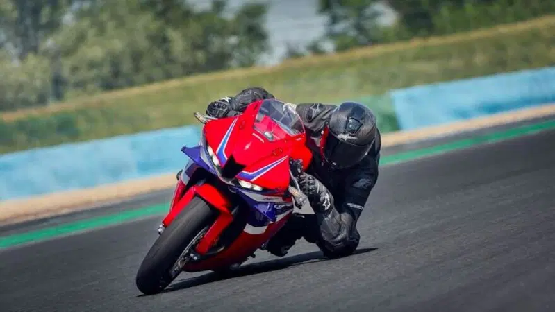 EICMA 2023. Nuova Honda CBR600RR 2024: ecco com'&egrave; fatta [VIDEO]