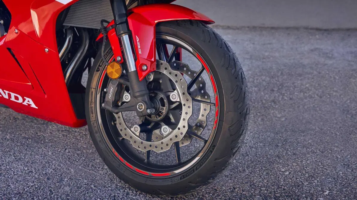 Honda CBR 500 R CBR 500 R (2024 - 25) (9)