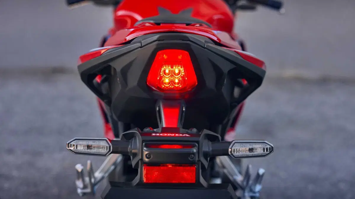 Honda CBR 500 R CBR 500 R (2024 - 25) (7)