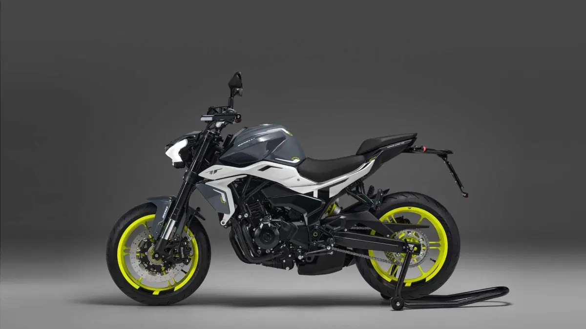 Benelli Tornado Naked Twin 500 Tornado Naked Twin 500 (2024) (2)
