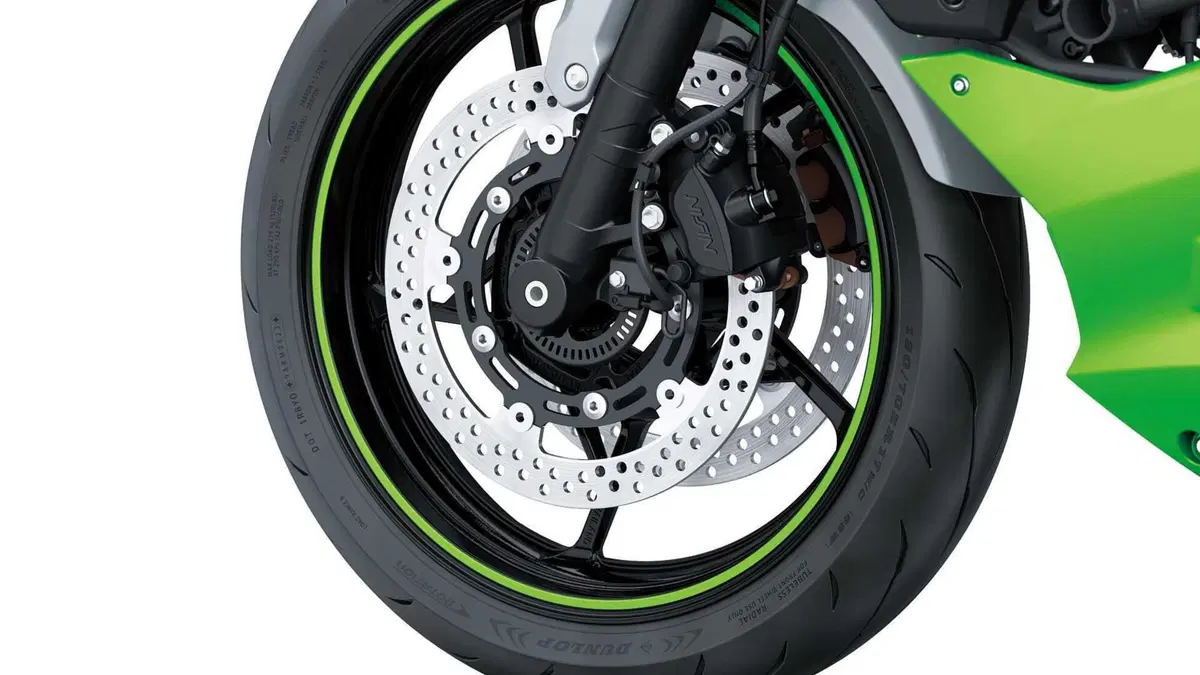 Kawasaki Z7 Hybrid Z7 Hybrid (2024 - 27) (15)