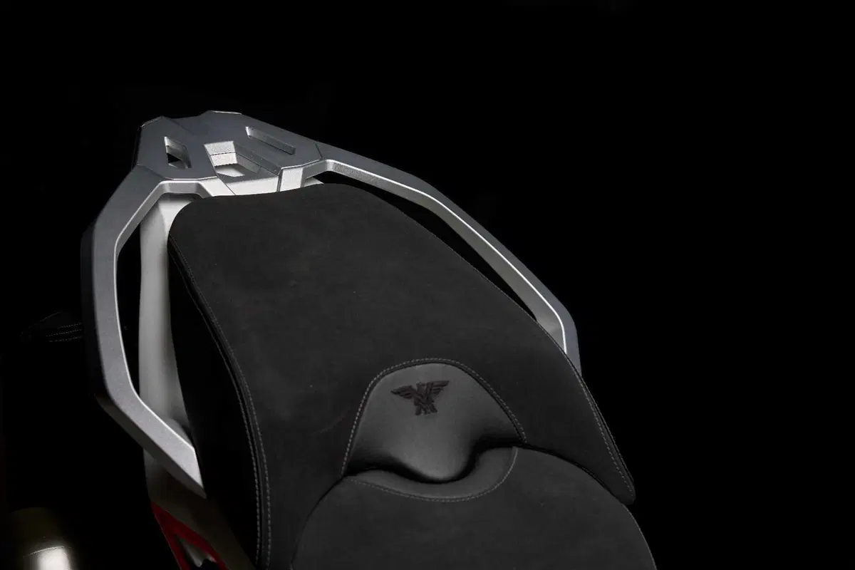EICMA 2023. Moto Morini presenta la X-Cape 1200 [VIDEO] (14)