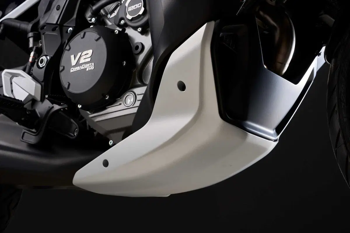 EICMA 2023. Moto Morini presenta la X-Cape 1200 [VIDEO] (19)