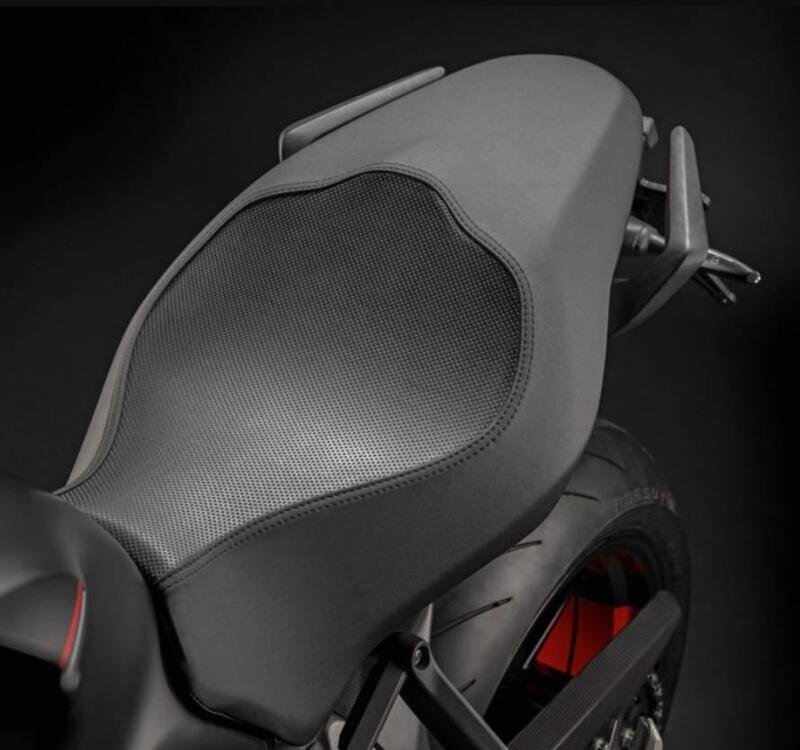 Sella Comfort +25mm Ducati (2)