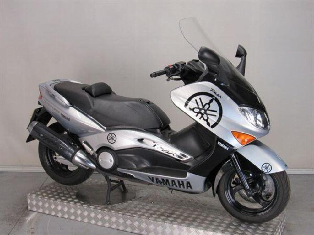 Yamaha T-Max 500 (2001 - 03) (2)