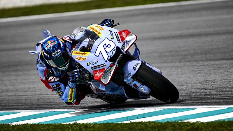 MotoGP 2023. GP della Malesia. Pre qualifiche: Jorge Martin secondo, Pecco Bagnaia ottavo: tra i due poco pi&ugrave; di quattro decimi