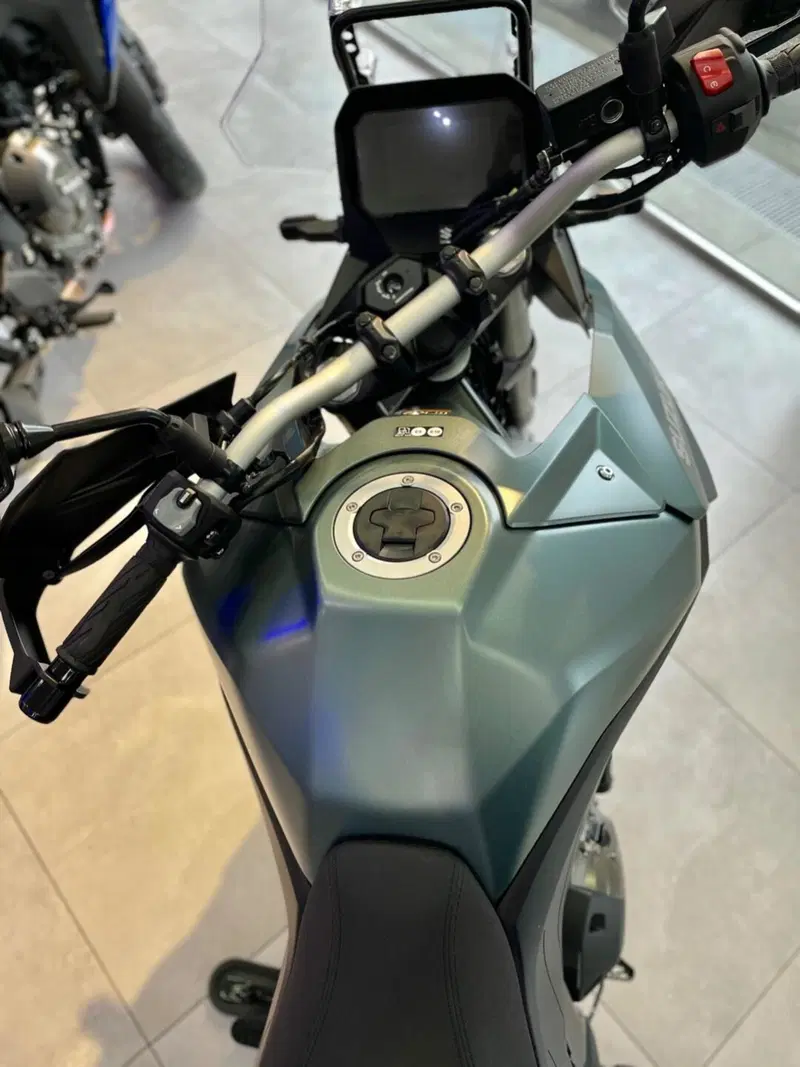 Suzuki V-Strom 800SE (2025 - 26) (8)