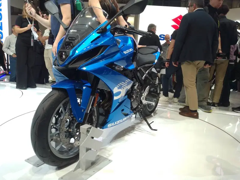 Suzuki GSX-8R (2024 - 26) (3)