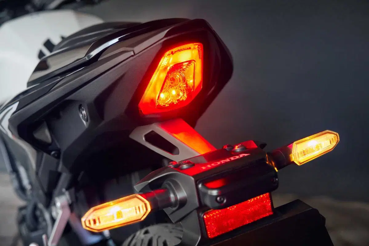 Eicma 2023: Honda presenta la CB500 Hornet (3)
