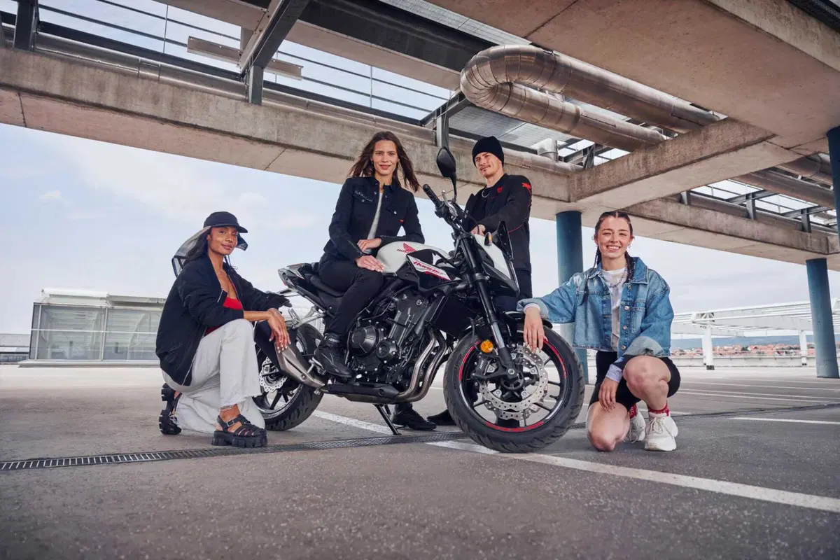 Eicma 2023: Honda presenta la CB500 Hornet (16)