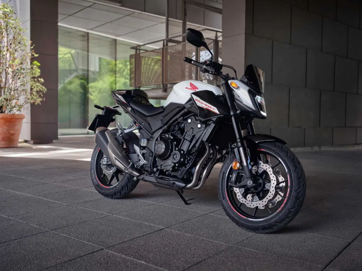 Eicma 2023: Honda presenta la CB500 Hornet (24)