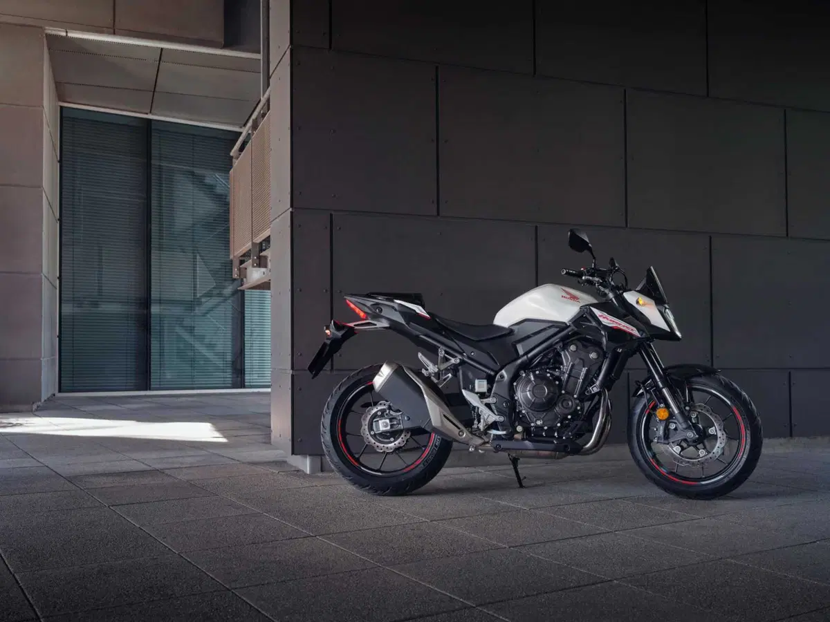 Eicma 2023: Honda presenta la CB500 Hornet (22)