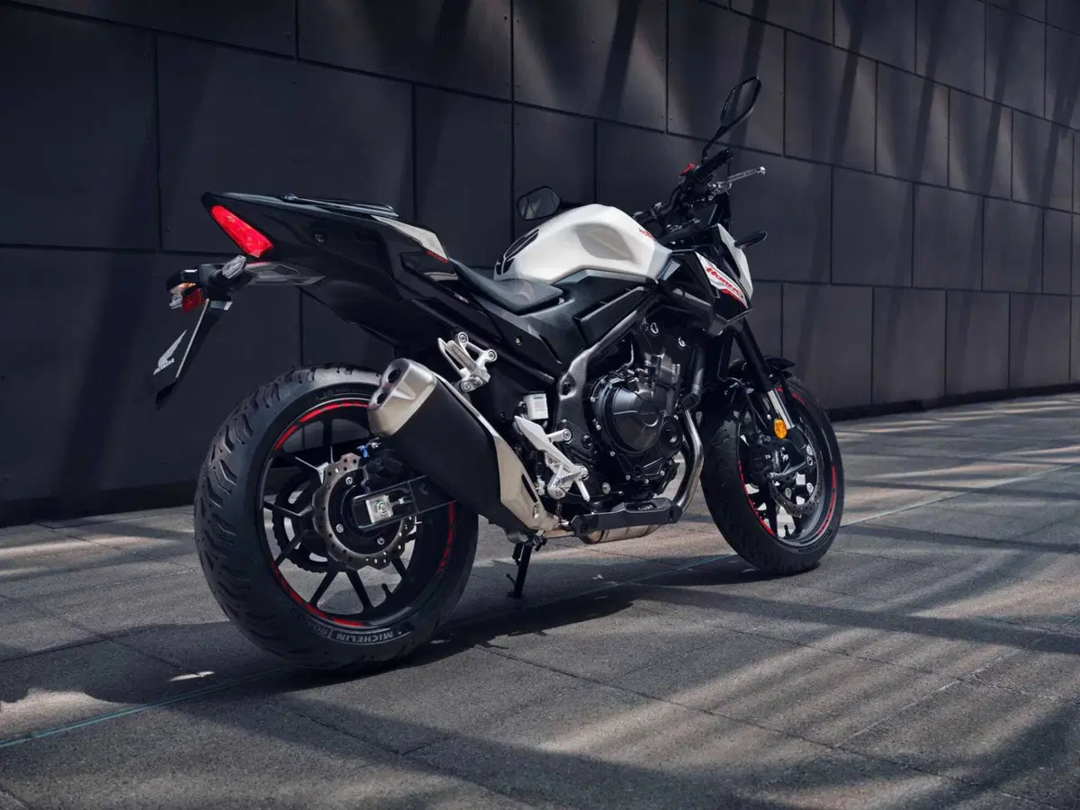 Eicma 2023: Honda presenta la CB500 Hornet (26)