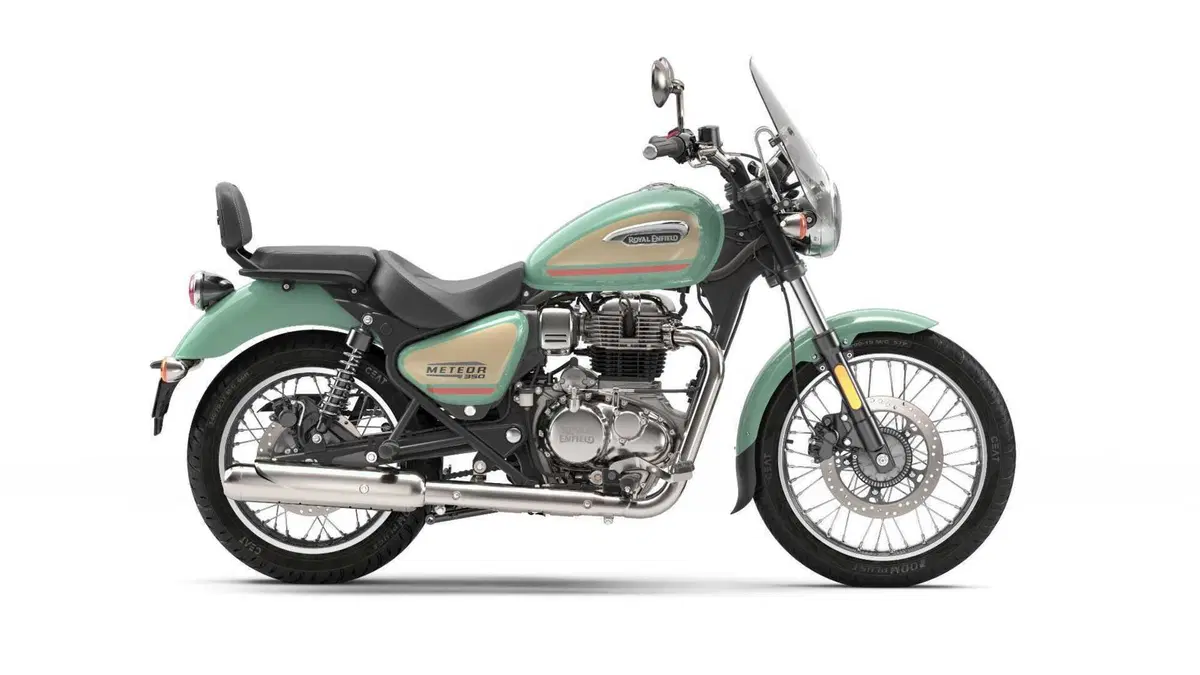 Eicma 2023: nuova Royal Enfield Meteor 350 Aurora (3)