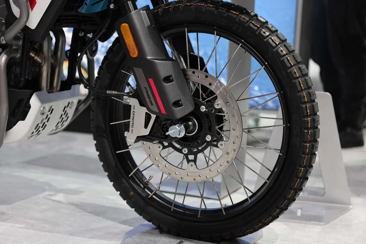 Eicma 2023: CFMOTO 450MT, la piccola Adventure bicilindrica [VIDEO] (3)