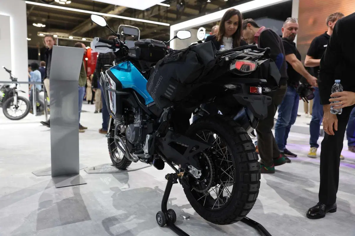 Eicma 2023: CFMOTO 450MT, la piccola Adventure bicilindrica [VIDEO] (2)