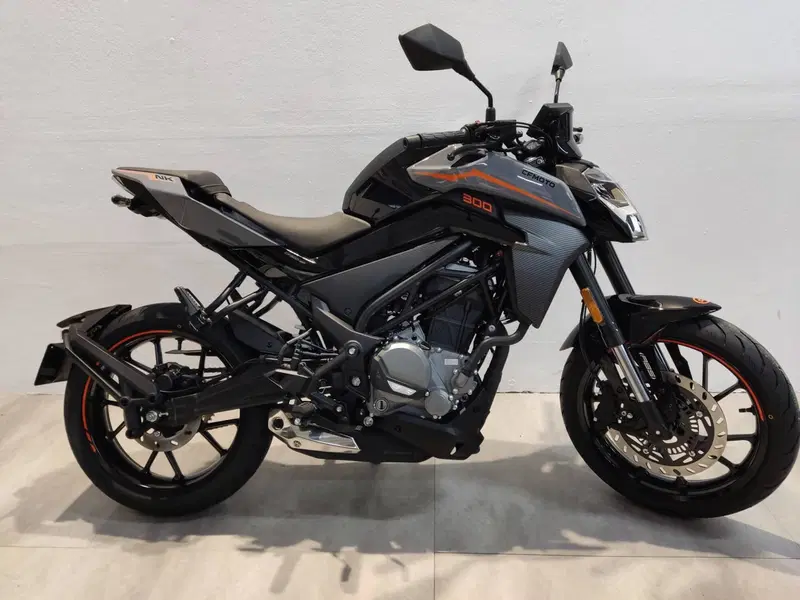 CFMOTO 300NK (2021 - 26)
