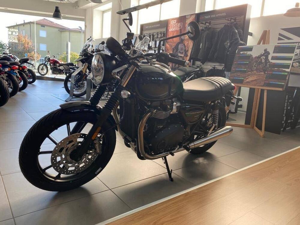 Triumph Speed Twin 900 Stealth Edition (2024) (4)