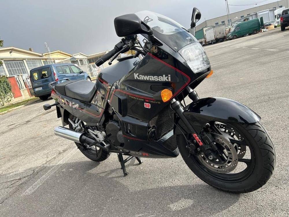 Kawasaki GPX 750 R (2)