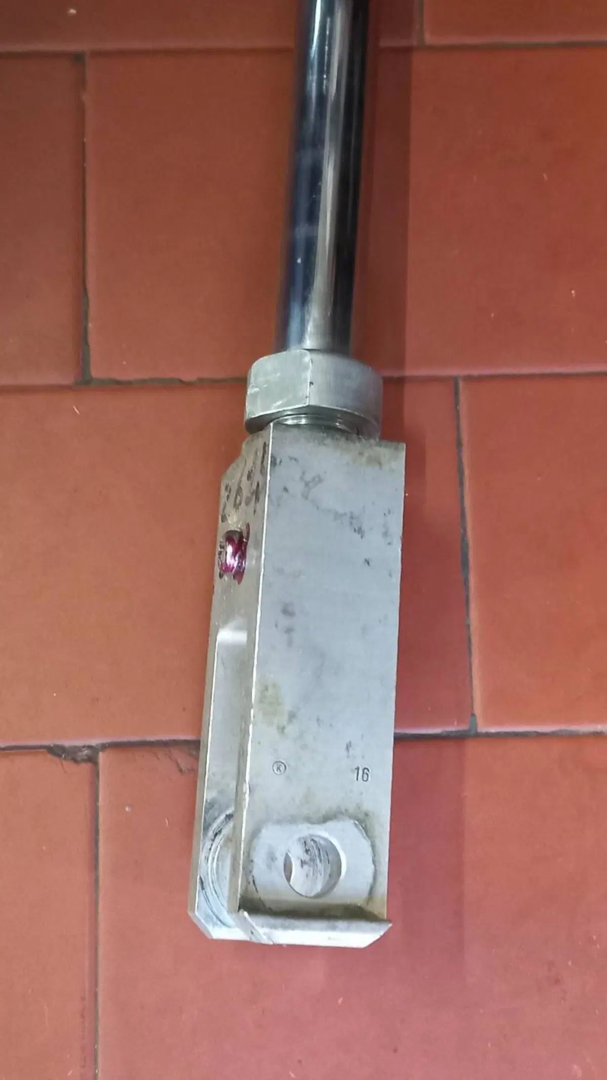 Piedino con stelo Showa per Rmz diametro 18 dal 20 (2)