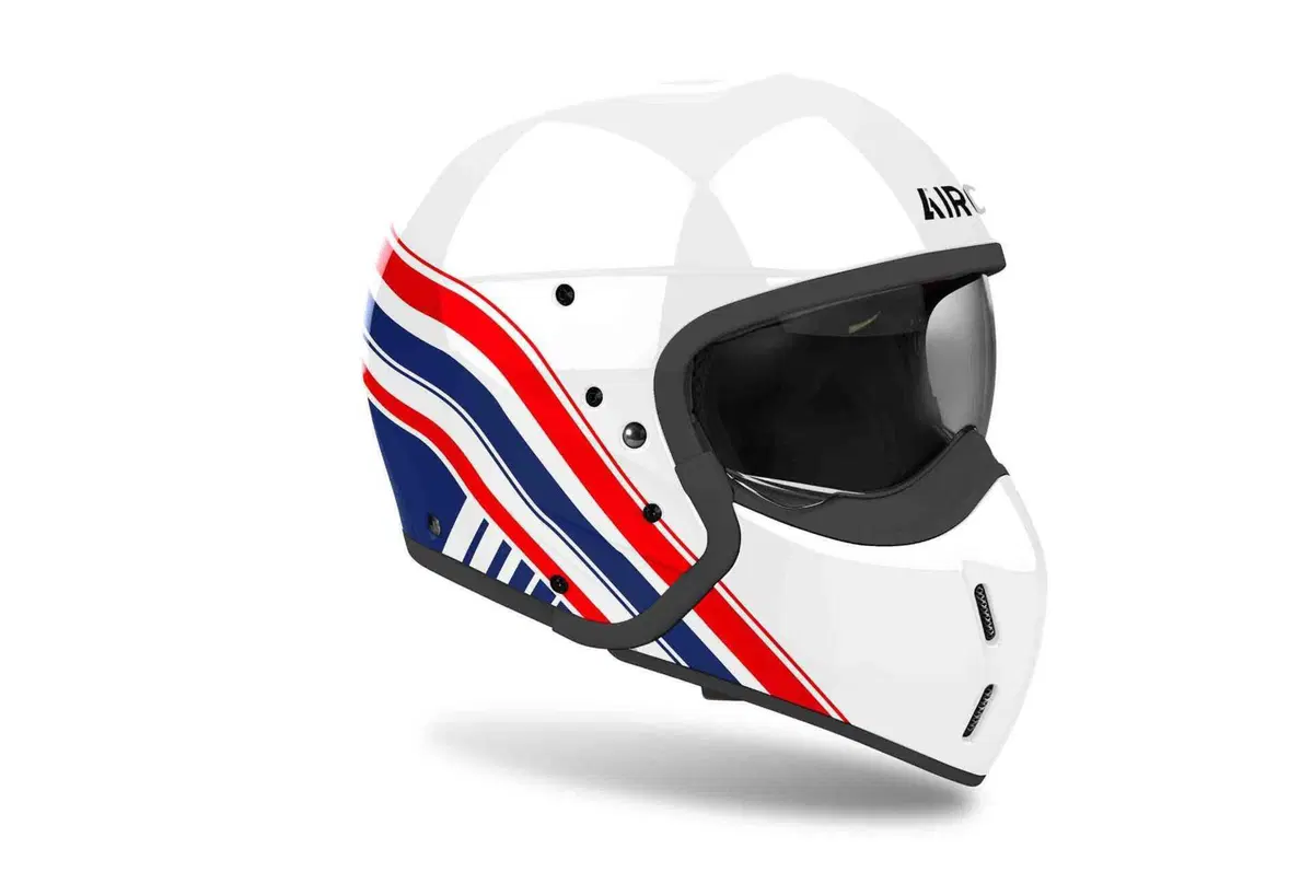 Nuovo Airoh J 110: da jet cool a modulare con un gesto (15)