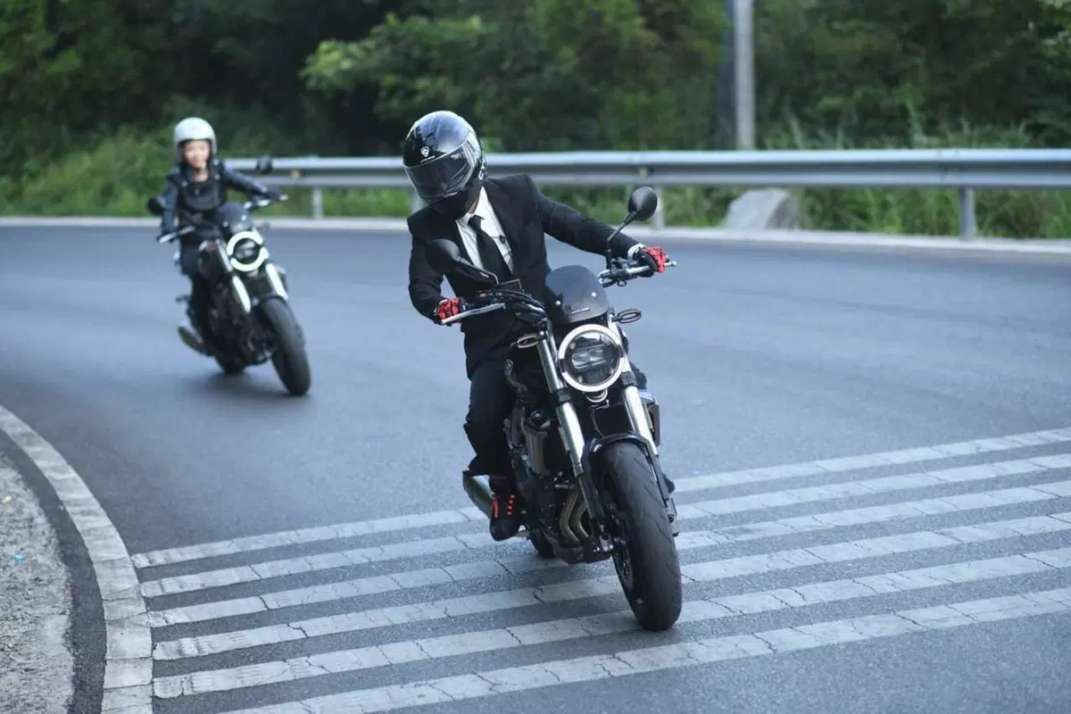Zonsen: le novità Cyclone presentate ad EICMA 2023 (9)